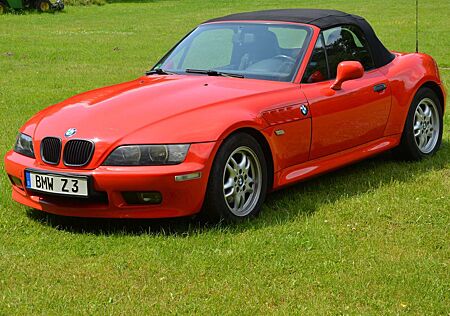 BMW Z3 Roadster: Facelift, gepflegt+gut ausgestattet