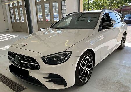 Mercedes-Benz E 220 T CDIClassic