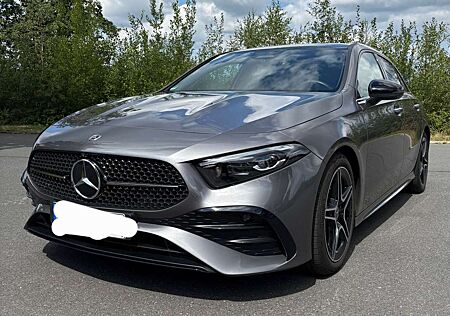 Mercedes-Benz A 250 4Matic 8G-DCT AMG Line Advanced Plus, Pano