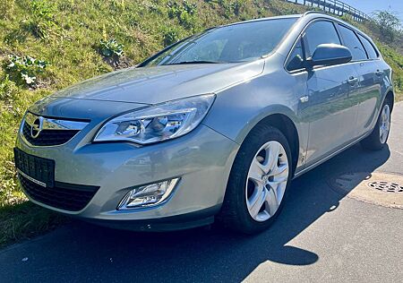 Opel Astra 1.4 Sports Tourer ecoFLEX Tüv/Insp neu