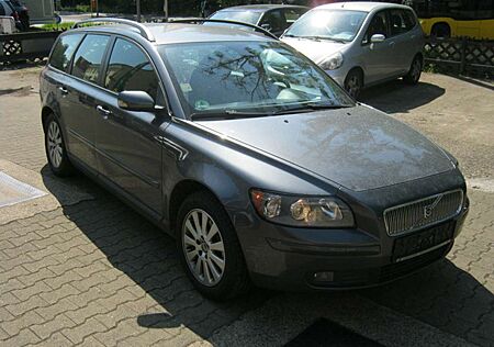 Volvo V50 2.4i Klimaautomatik/AHK/SHZ/PDC/TOP !!