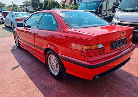 BMW 320 i Coupe M-Paket