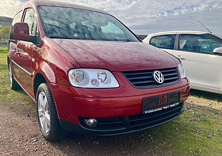 VW Caddy Volkswagen Life Team