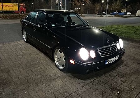 Mercedes-Benz E 55 AMG neuer Lack, viele Neuteile, KW Gewindefahrwerk