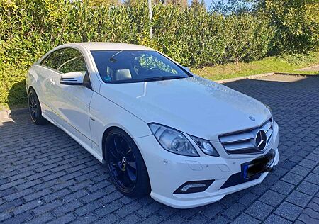 Mercedes-Benz E 350 CDI DPF Coupe BlueEFFICIENCY 7G-TRONIC Elega