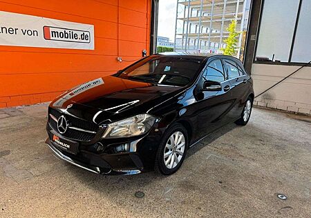 Mercedes-Benz A 200 d Style Navi Rückfahrkamera Teilleder PDC