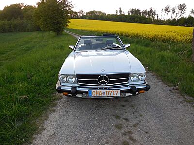 Mercedes-Benz SL 560