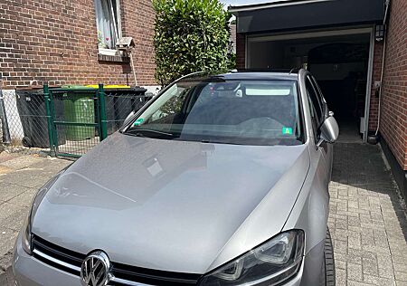 VW Golf Volkswagen 2.0 TDI BlueMotion Technology Highline
