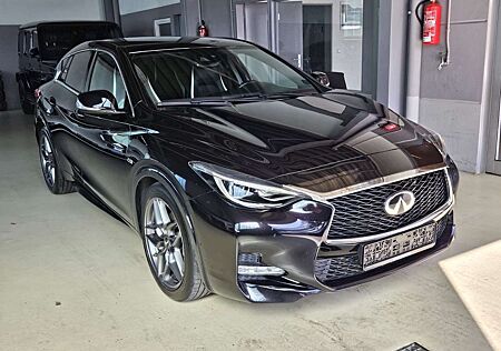 Infiniti Q30 S 2.2d DCT AWD Sport+BOSE+Navi+Alcantara