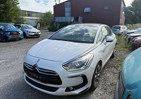 Citroen DS5 SportChic Hybrid4