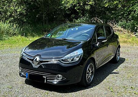 Renault Clio Experience Energy TCe 90 in Black Pearl