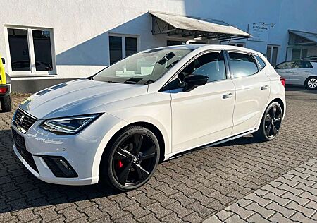 Seat Ibiza FR Beats DSG BLACK EDITION/LED/R-KAM/NAVI