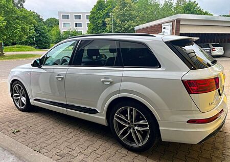 Audi Q7 50 TDI quattro tiptronic S line