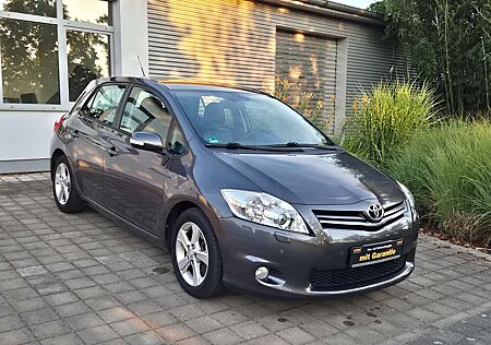 Toyota Auris Executive*Leder*Navi *Alufelgen *Klimaautomatik
