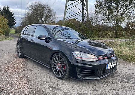 VW Golf GTI Volkswagen Golf 7 GTI