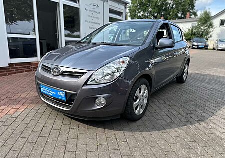 Hyundai i20 Style Automatik*PDC*TÜV&Service Neu *Garantie