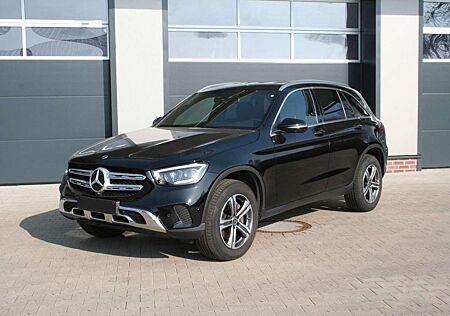 Mercedes-Benz GLC 220 d 4Matic AMG-Line/360/Led/Distr/Navi/AHK