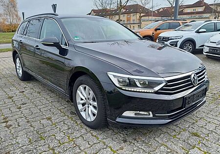 VW Passat Variant Volkswagen Comfortline/ACC/Navi/Sitzh./ LED