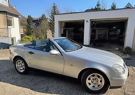 Mercedes-Benz SLK 200