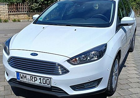 Ford Focus Turnier Turnier 1.0 EcoBoost Titanium