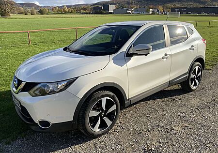 Nissan Qashqai gebraucht kaufen Nissan Qashqai 1.2 DIG-T N-Connecta, neue Conti-Reifen