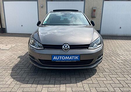 VW Golf Volkswagen COMFORTLINE PANORAMA STARTSTO MEDIA SHZ PDC