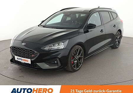 Ford Focus 2.3 EcoBoost ST*NAVI*LED*CAM*PDC*SHZ*
