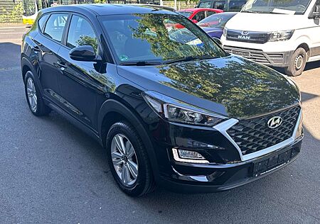 Hyundai Tucson Select 2WD~SPUR~EU6~FACELIFT