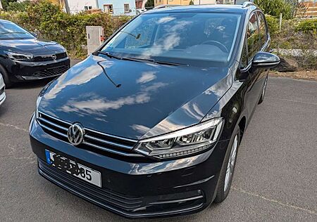 VW Touran Volkswagen United 7-Sitzer/Navi/Rkam/LED/Totwinkel