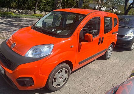 Fiat Qubo Lounge Euro 6 Klima TÜV AU Neu