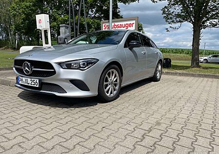 Mercedes-Benz CLA 180 Shooting Brake