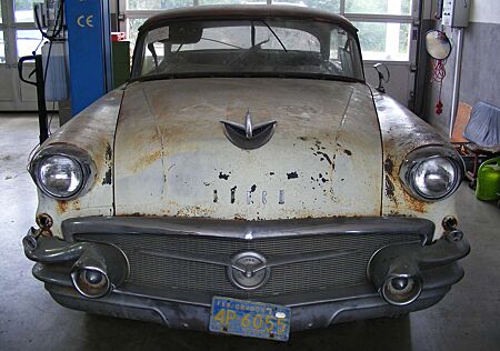 Buick Special 4-Door Hardtop 5.3 V8 Restauration/Teileträger