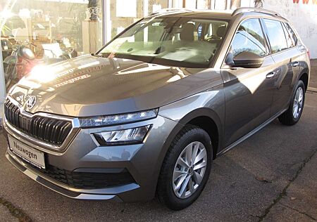 Skoda Kamiq 1.0 TSI Selection/AHK/SmartL.Navi/PDC/Kamera/LED
