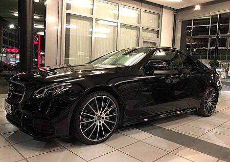Mercedes-Benz E 300 Coupe AMG Line/Pano/Kamera//Burmester/Ambient/20"