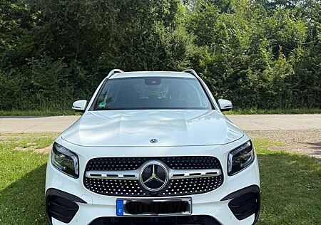 Mercedes-Benz GLB 250 AMG Line