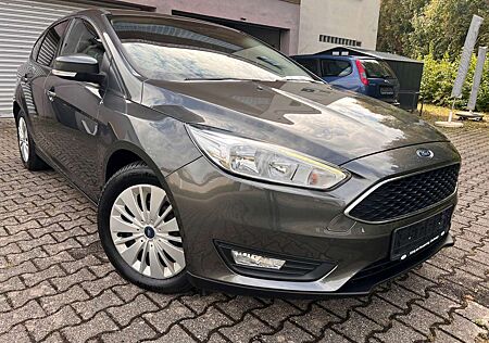 Ford Focus Business-NUR 46TKM-NAVI