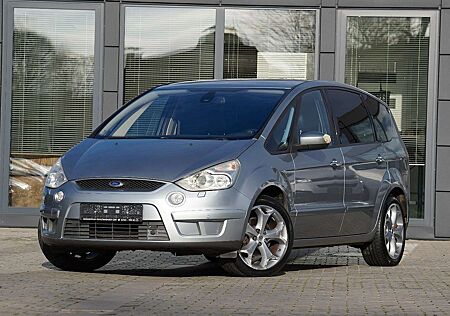 Ford S-Max Titanium