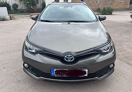Toyota Auris gebraucht kaufen Toyota Auris 1.8 VVT-i Hybrid Automatik Touring Sports Team Deu