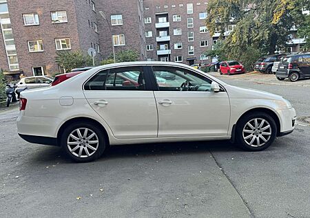 VW Jetta Volkswagen Rear park assist, heated seats, air conditioning