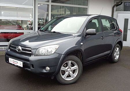 Toyota RAV 4 2.2 D-CAT 4x4 Sol