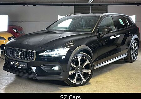 Volvo V60 Cross Country Ultimate AWD PANO LEDER H&K