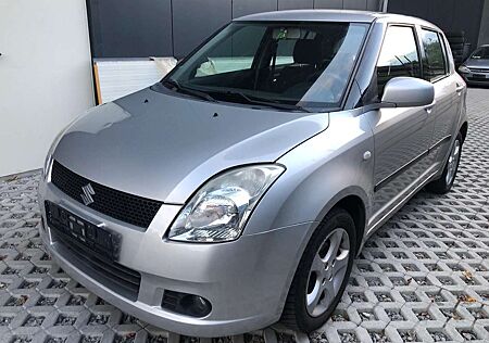 Suzuki Swift Lim. Club