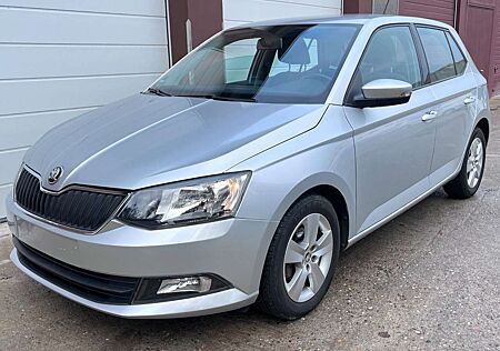 Skoda Fabia Ambition 1.2 *Sitzheizung, PDC*