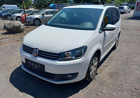 VW Touran Volkswagen 1.6 TDI DPF Comfortline