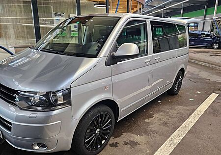 VW T5 Multivan Volkswagen Multivan DSG Highline