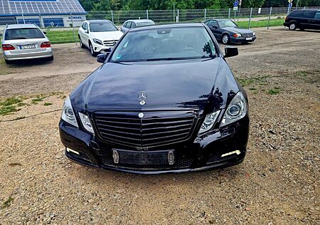Mercedes-Benz E 350 CGI BlueEFFICIENCY 7G-TRONIC Elegance