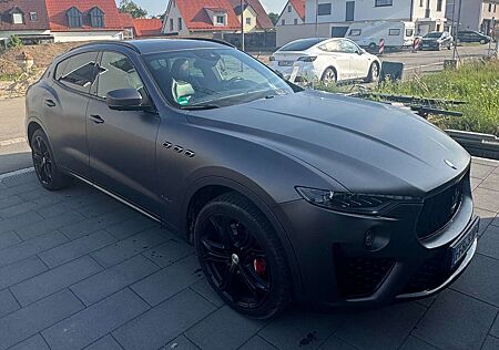 Maserati Levante Vulcano Limitiert Sonderedition 150 St. weltweit
