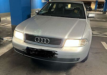 Audi A4 1.6