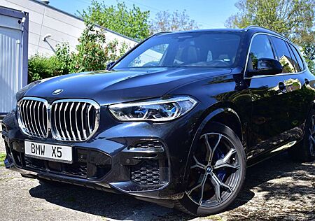 BMW X5 xDrive40d M Paket LASER LÜFTFED PAN AHK 360°