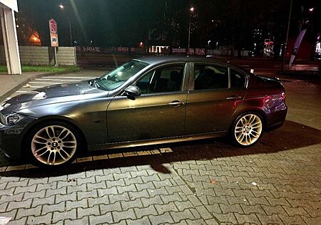 BMW 320i 320